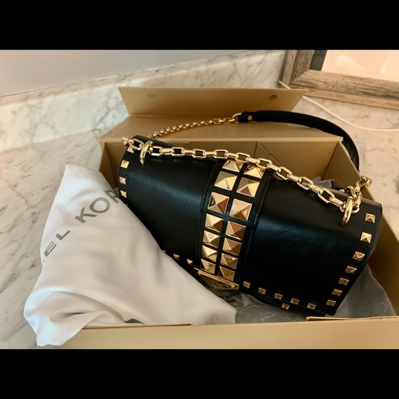 Mint -LIKE NEW- Michael Kors Medium CeCe Bag - Picture 13 of 15